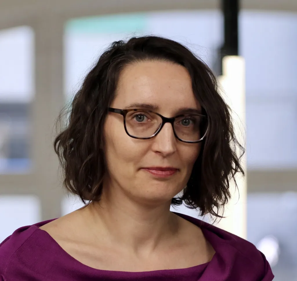 Headshot of Flore Marion