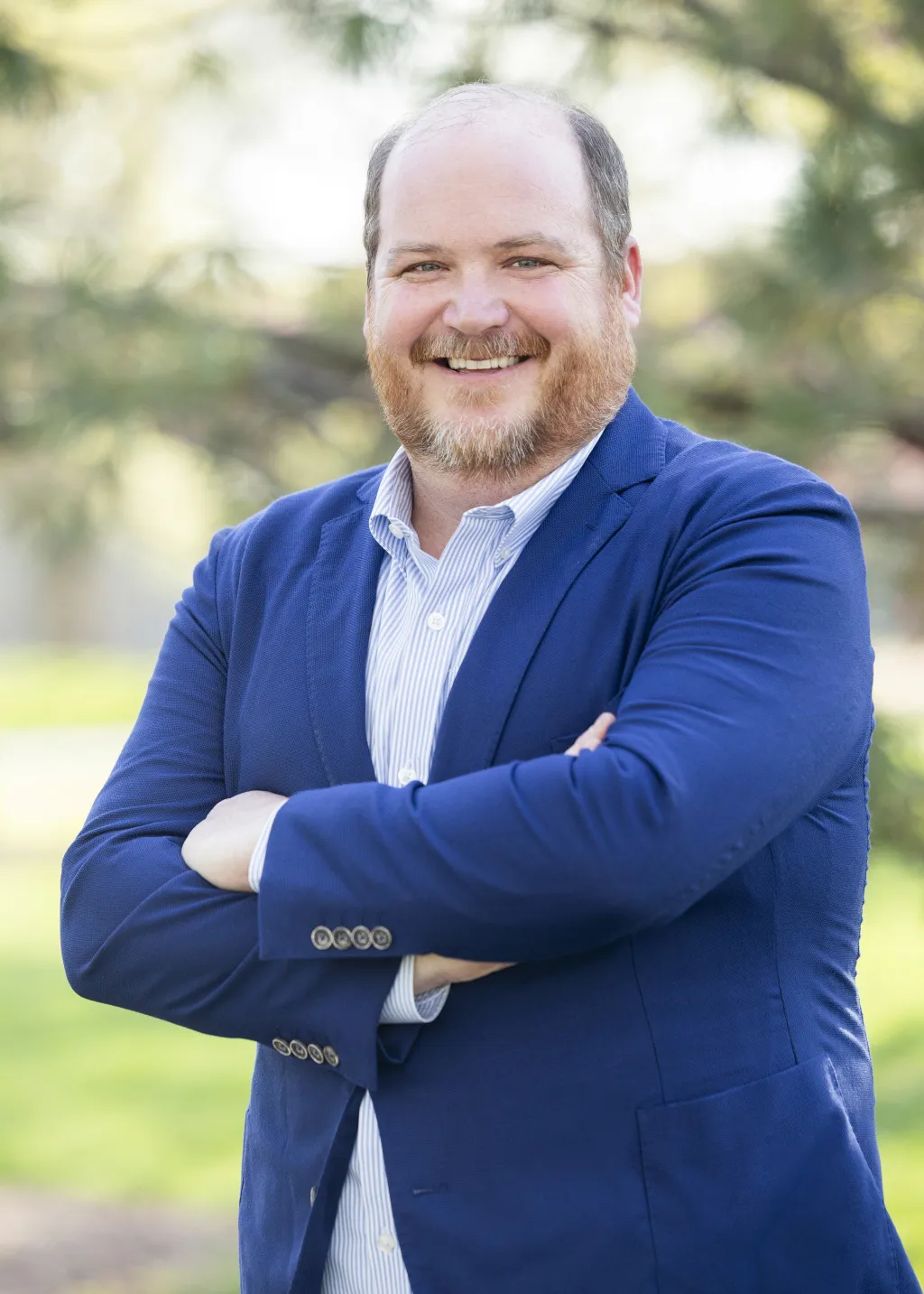 Roman Fox outside with a natural background